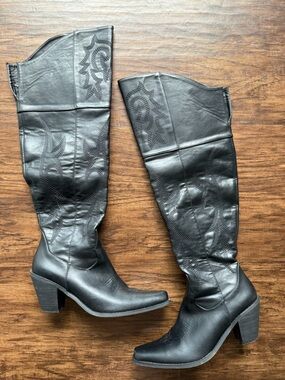Black Leather Embroidered over Knee Amazon Boots size 9